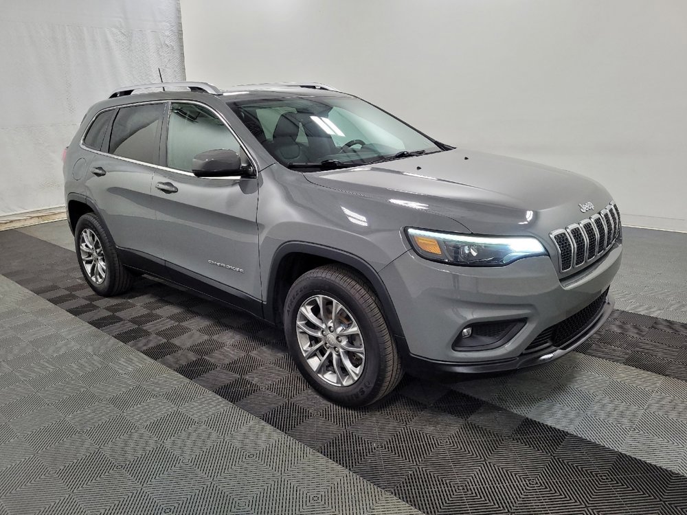 Used 2020 Jeep Cherokee Latitude Plus w/ Comfort/Convenience Group image 11