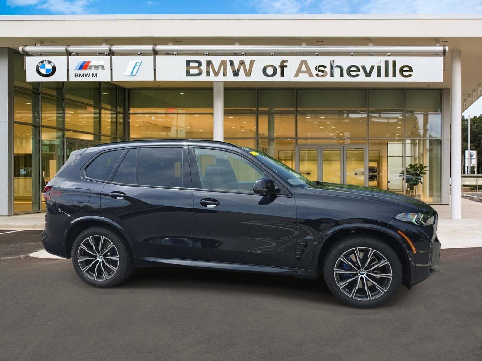 Used 2026 BMW X5 xDrive40i w/ M Sport Package AWD/4WD video 1