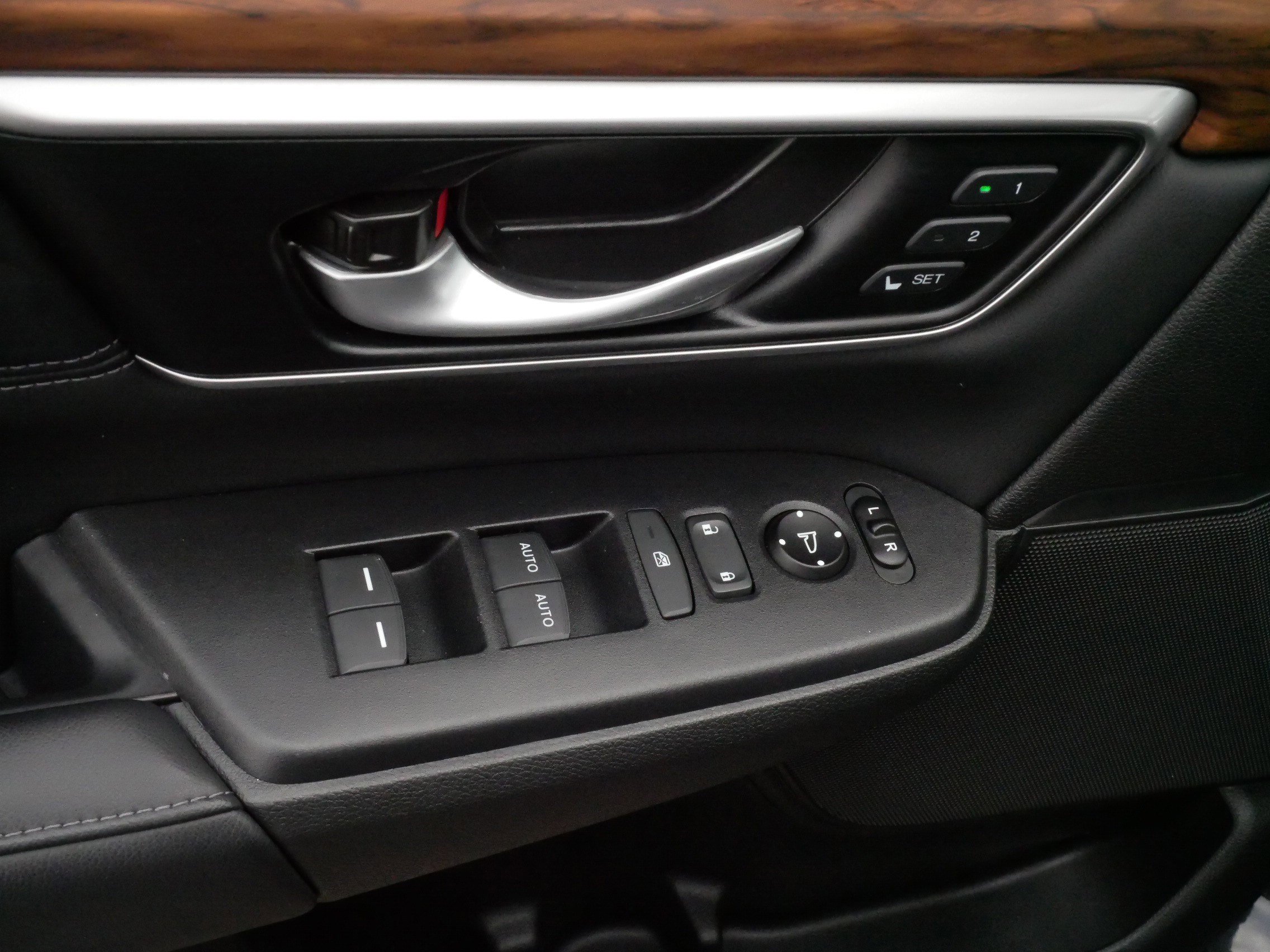 Used 2020 Honda CR-V EX-L image 19