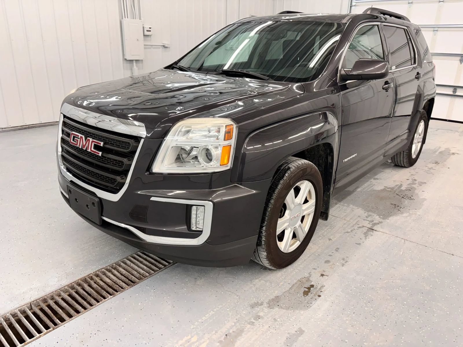 Used 2016 GMC Terrain SLE w/ Driver Alert Package I FWD image 15