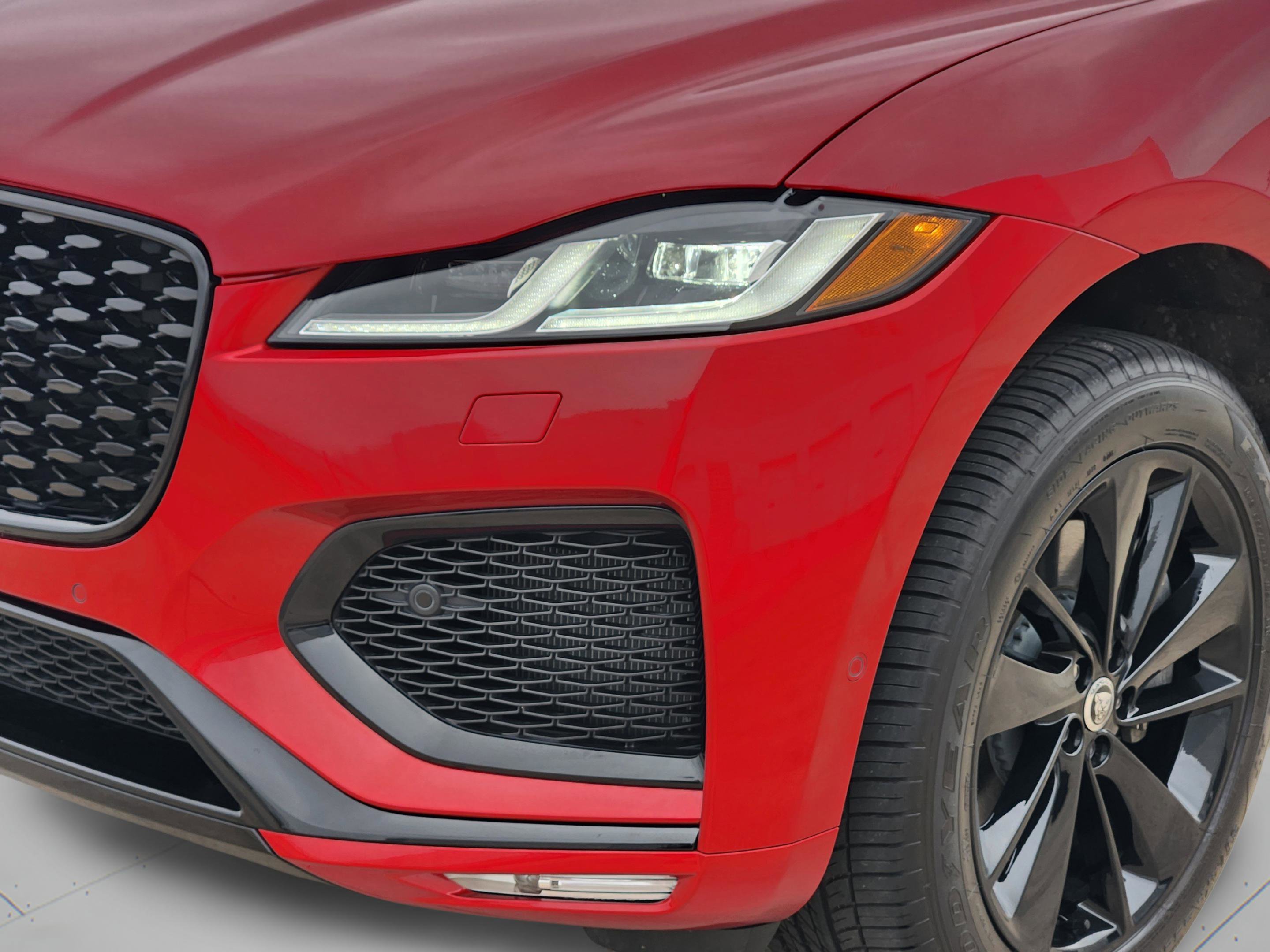 Certified 2026 Jaguar F-PACE R-Dynamic S AWD/4WD image 32