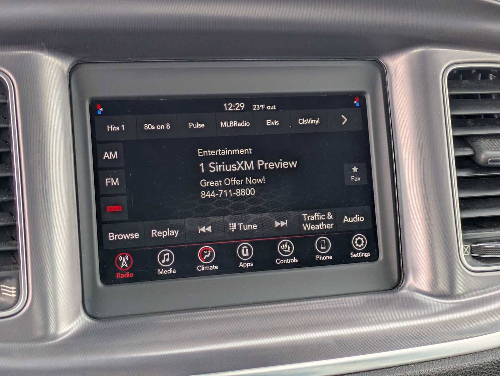 Used 2020 Dodge Charger SXT w/ Leather Interior Group image 27