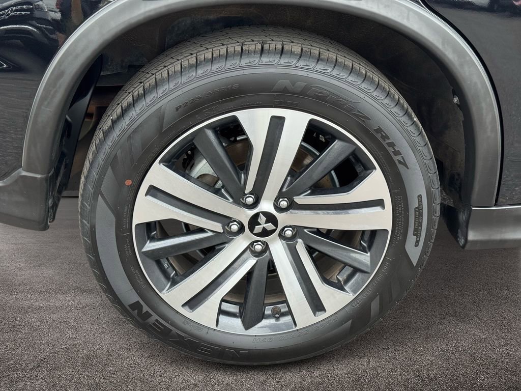 Used 2025 Mitsubishi Outlander Sport ES AWD/4WD image 9