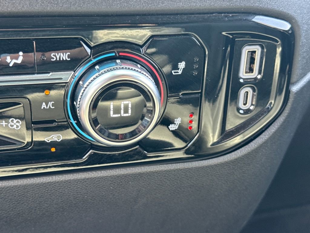 Used 2025 GMC Sierra 1500 SLT image 26