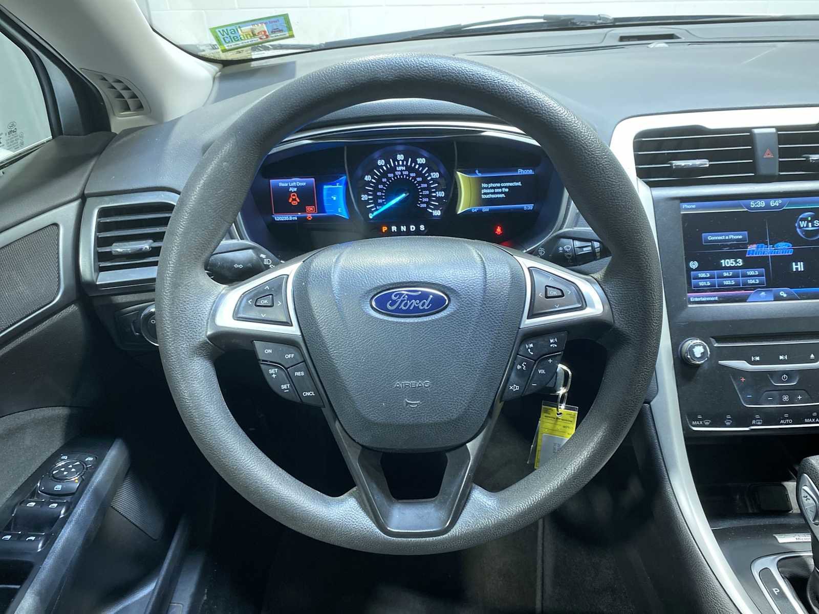 Used 2014 Ford Fusion SE FWD image 15