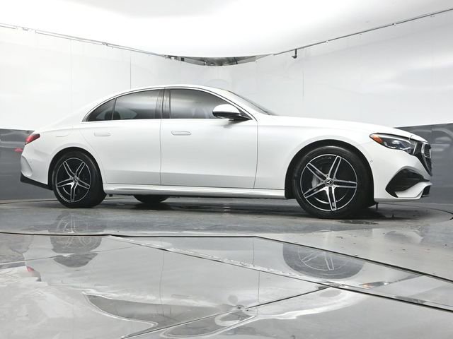 Used 2025 Mercedes-Benz E 350 Sedan image 30