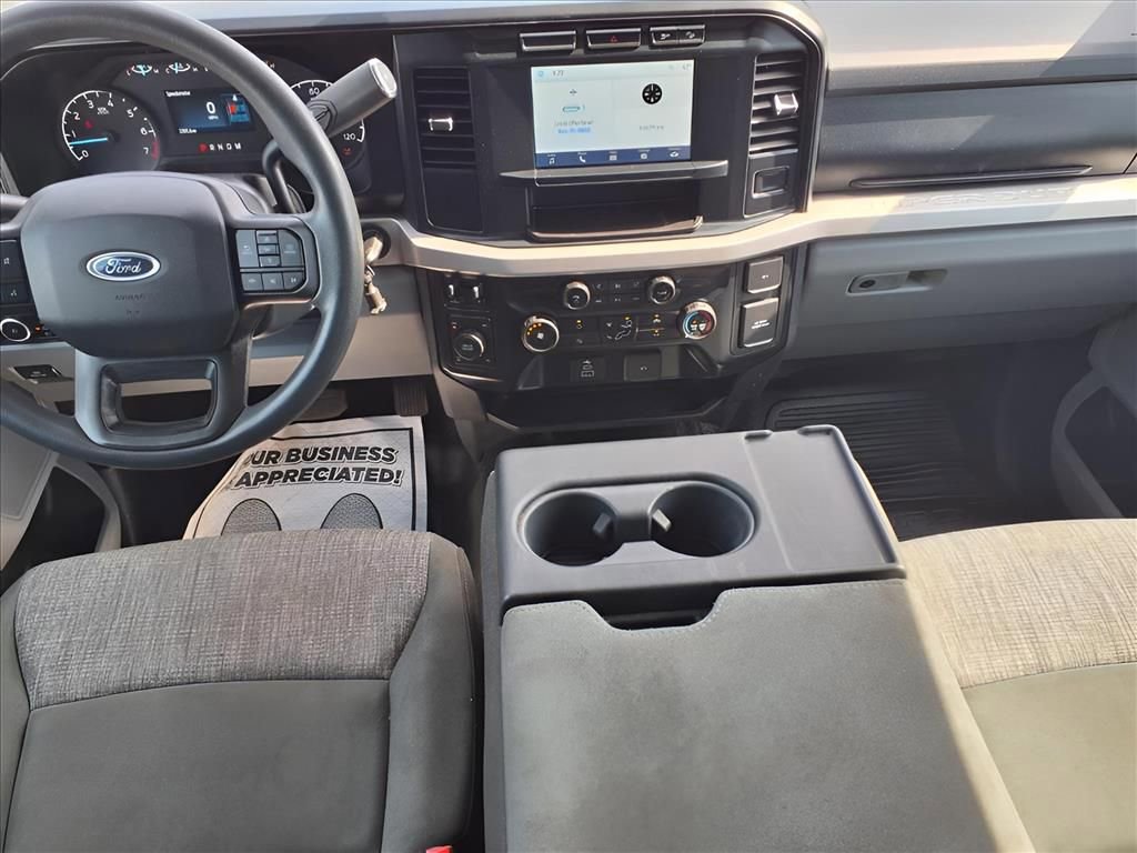 Used 2023 Ford F250 XLT w/ FX4 Off-Road Package AWD/4WD image 5