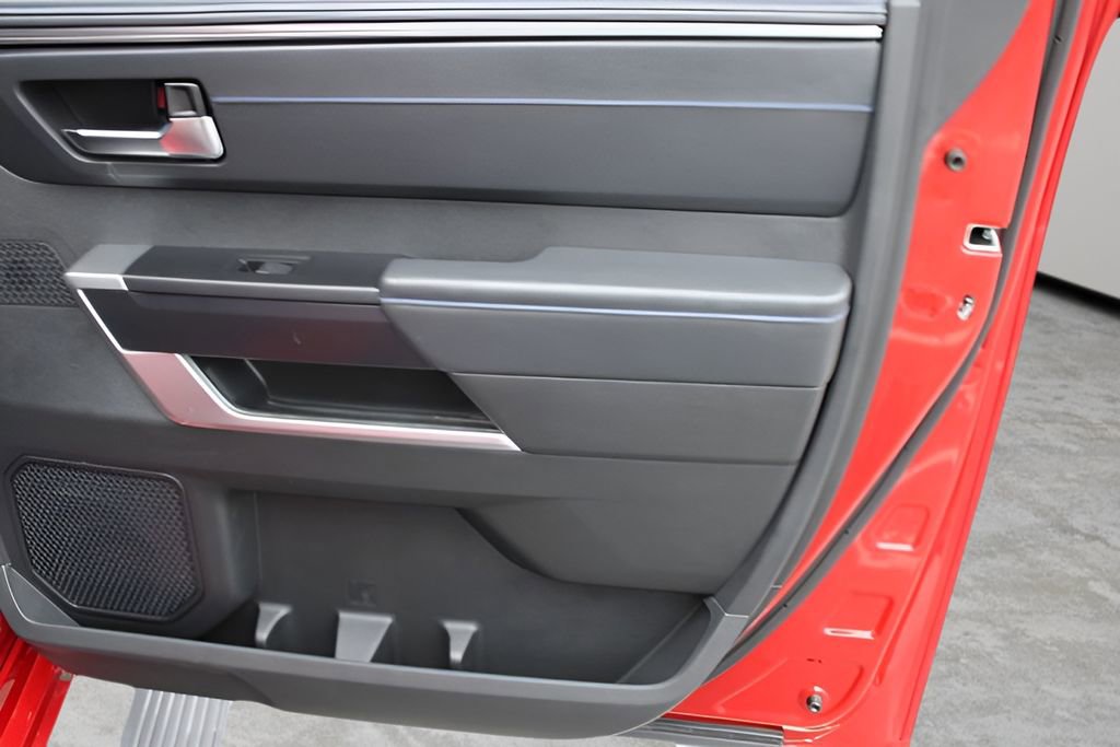 Used 2024 Toyota Tundra Platinum AWD/4WD image 25