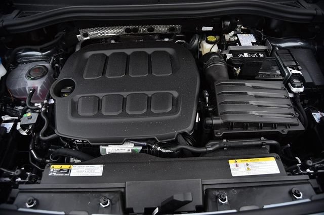New 2026 Volkswagen Tiguan SE R-Line AWD/4WD image 27