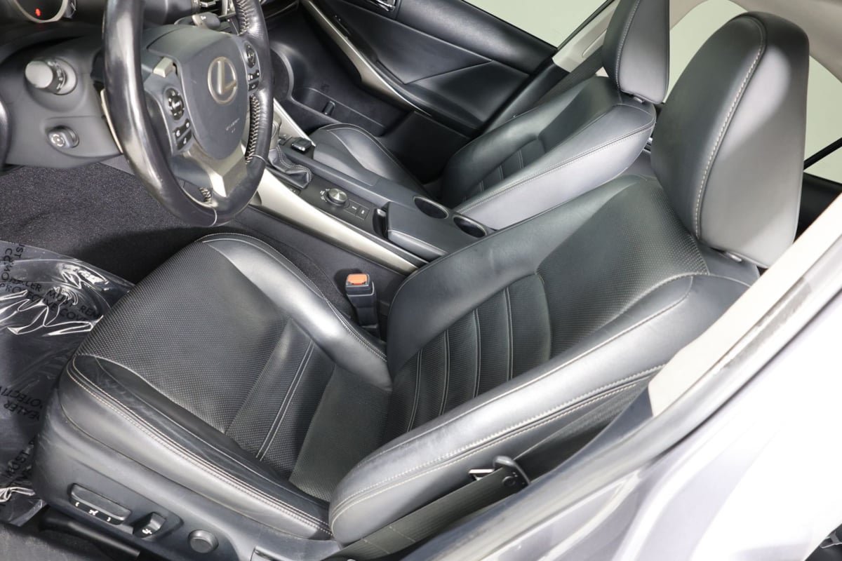 Used 2015 Lexus IS 350 AWD w/ Luxury Package image 10