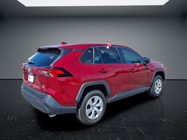 Certified 2024 Toyota RAV4 LE AWD/4WD image 3