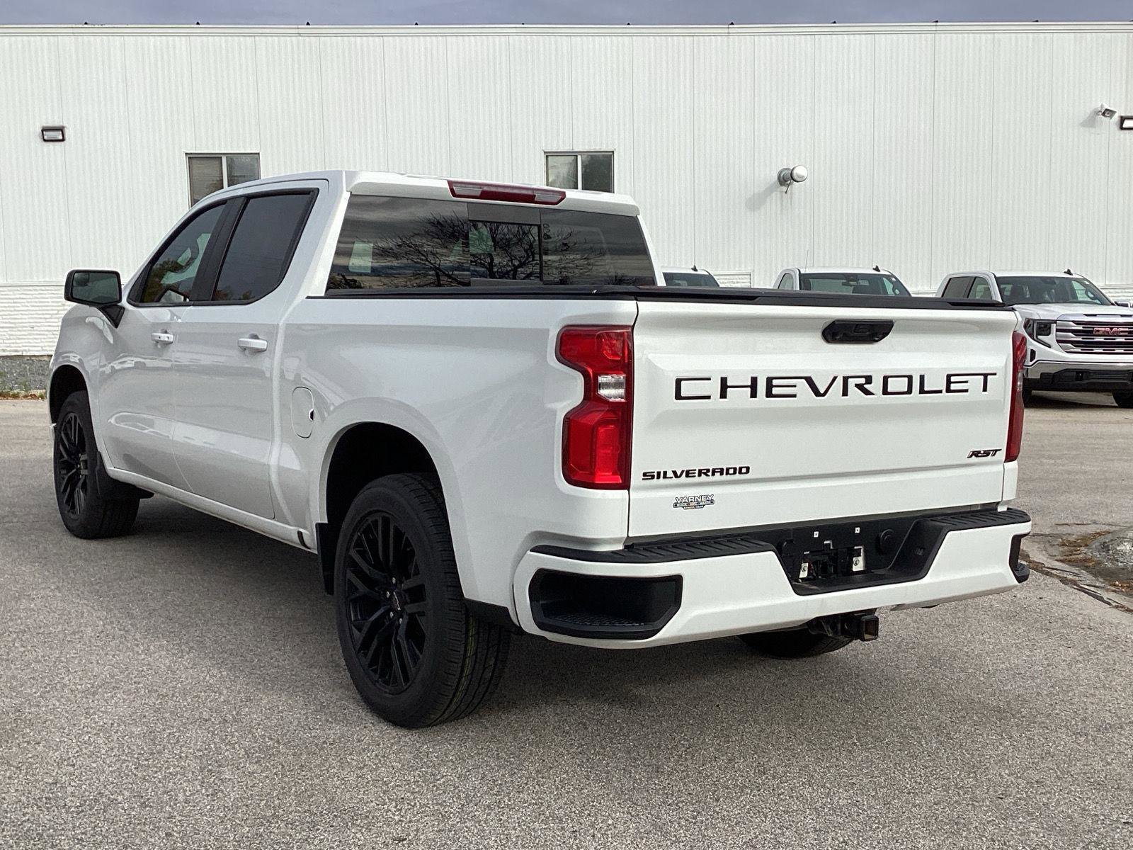 Used 2024 Chevrolet Silverado 1500 RST w/ Convenience Package II image 7