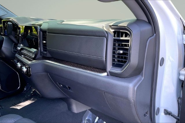 Used 2025 GMC Sierra 1500 Elevation AWD/4WD image 17