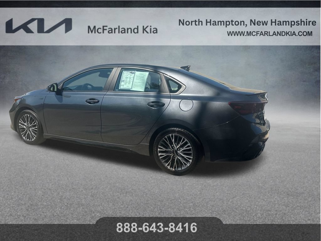 Used 2023 Kia Forte GT-Line w/ GT-Line Technology Package FWD image 4