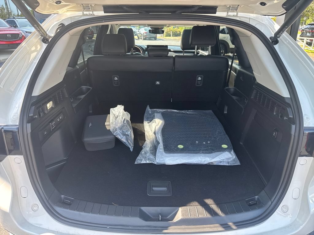 Certified 2025 MAZDA CX-70 Plug-In Hybrid w/ Premium Pkg AWD/4WD image 31