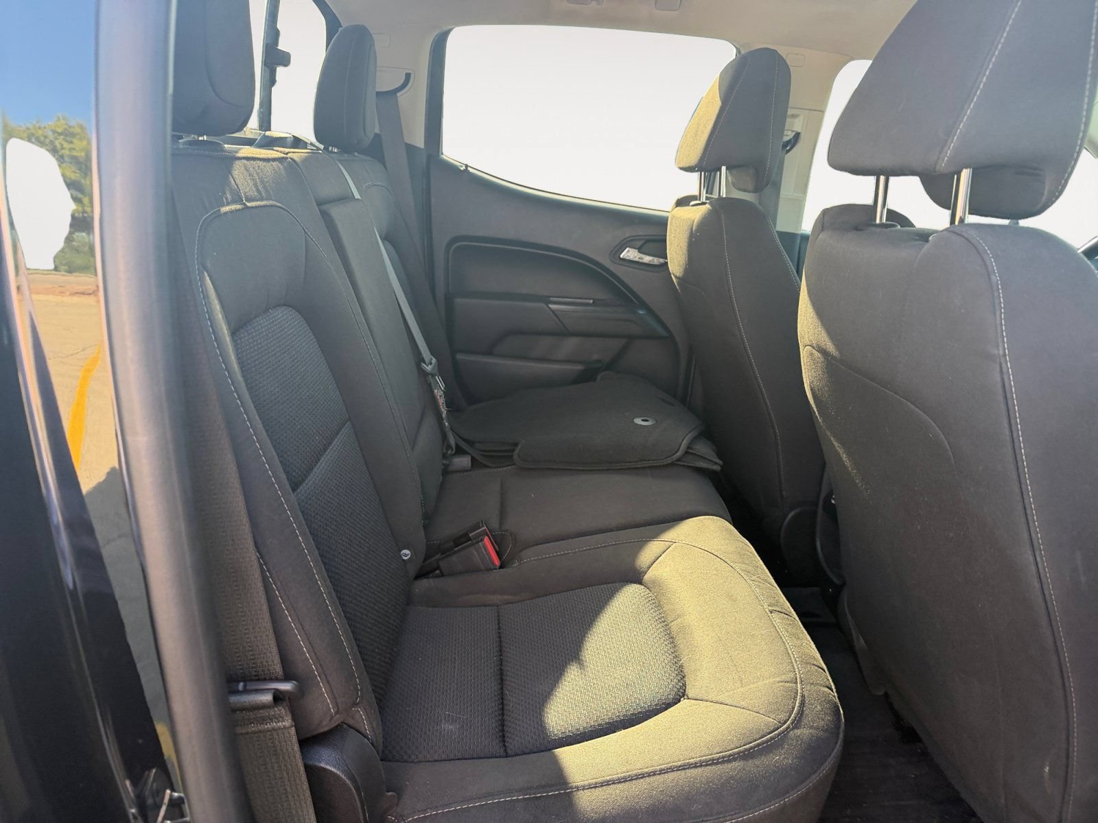 Used 2020 Chevrolet Colorado LT w/ LT Convenience Package RWD image 13