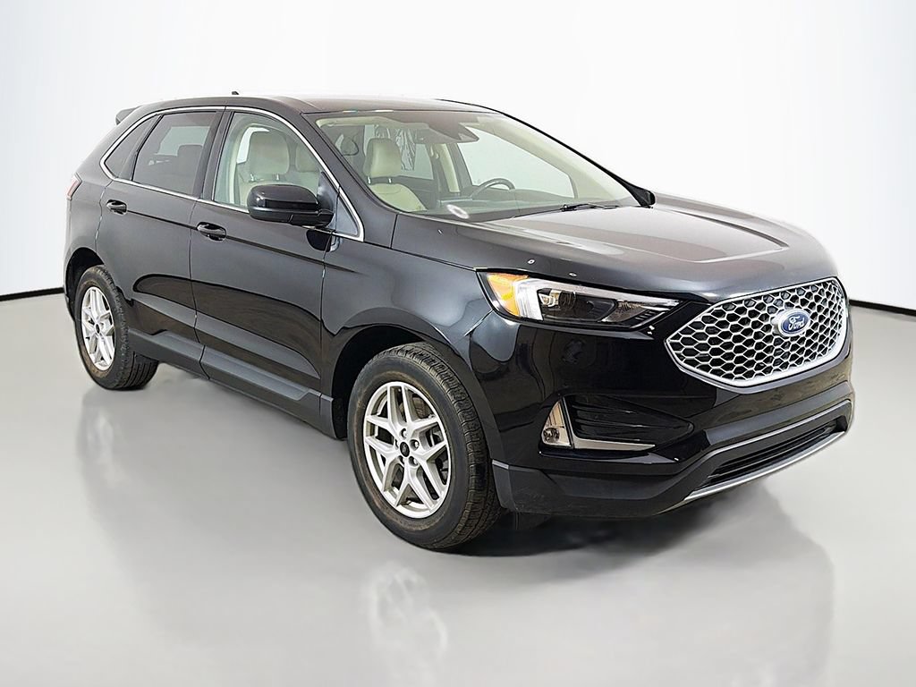 Certified 2023 Ford Edge SEL w/ Convenience Package AWD/4WD image 2