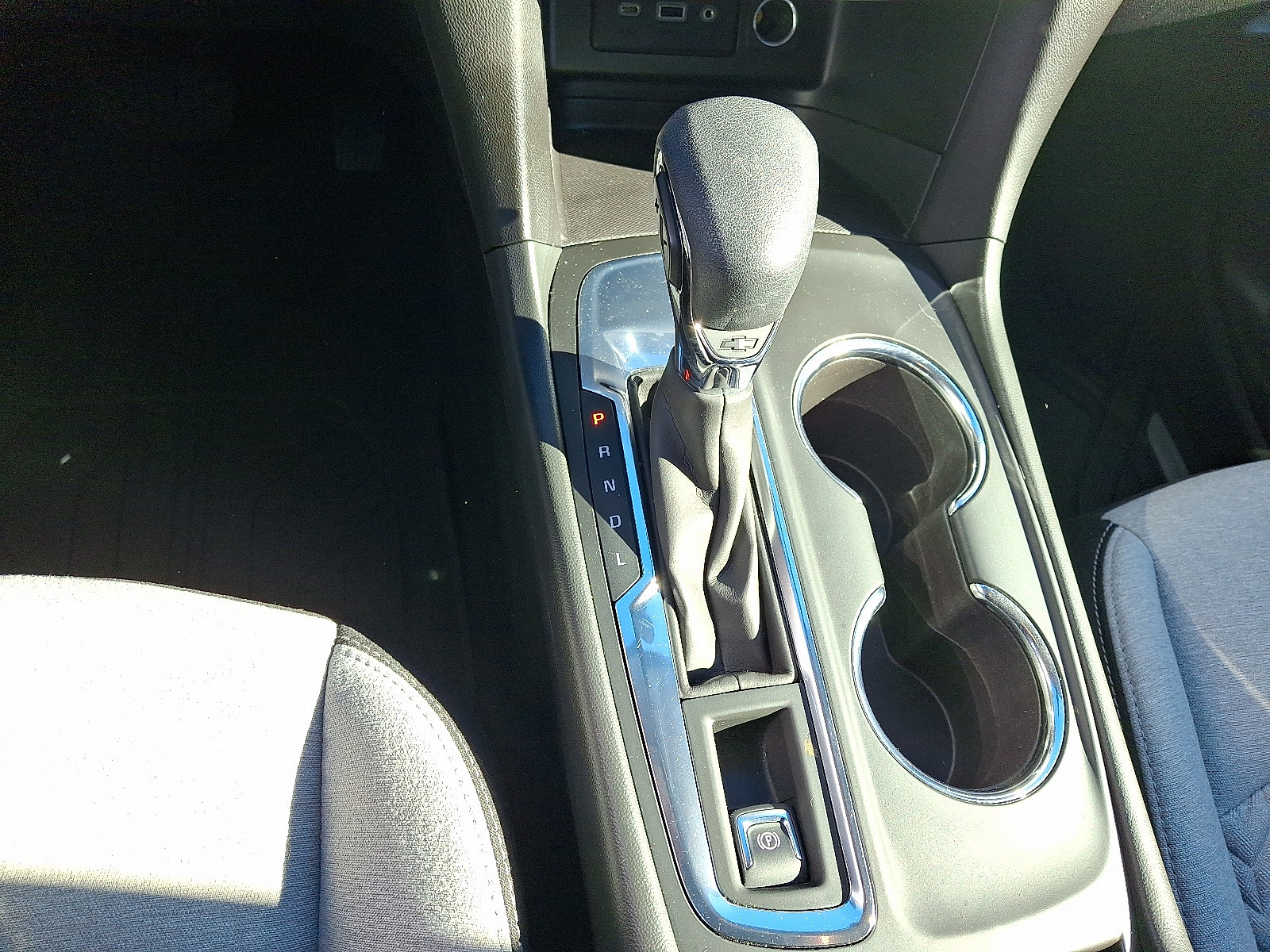 Used 2023 Chevrolet Equinox LS w/ LS Convenience Package FWD image 16