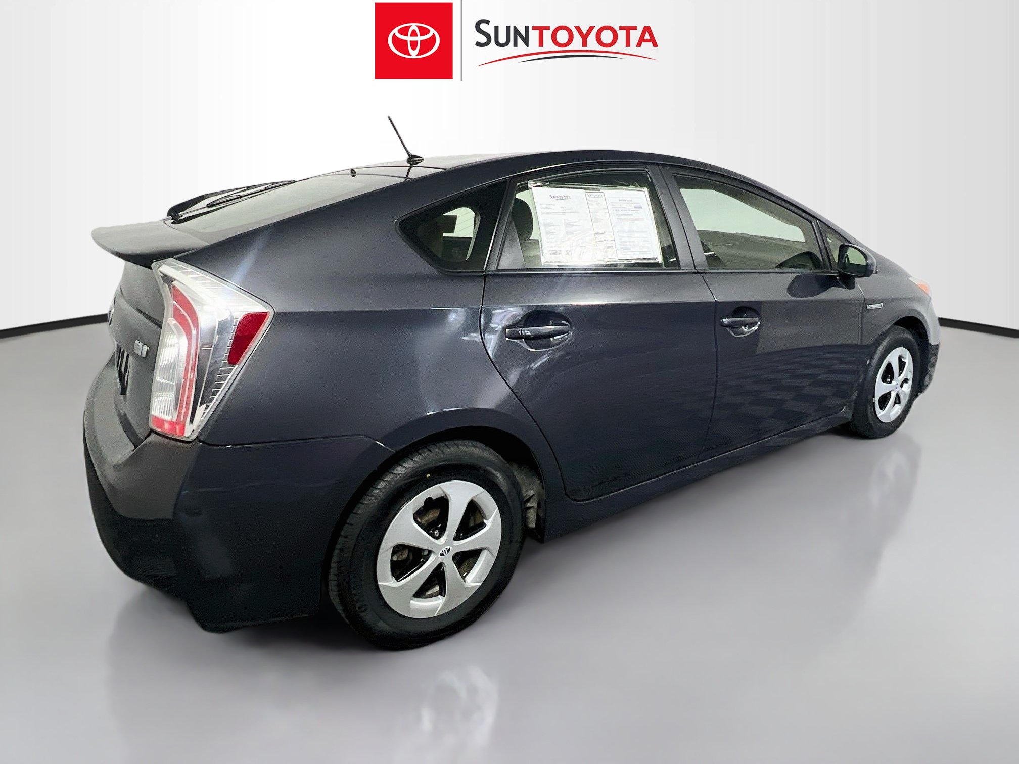 Used 2015 Toyota Prius Two FWD image 4
