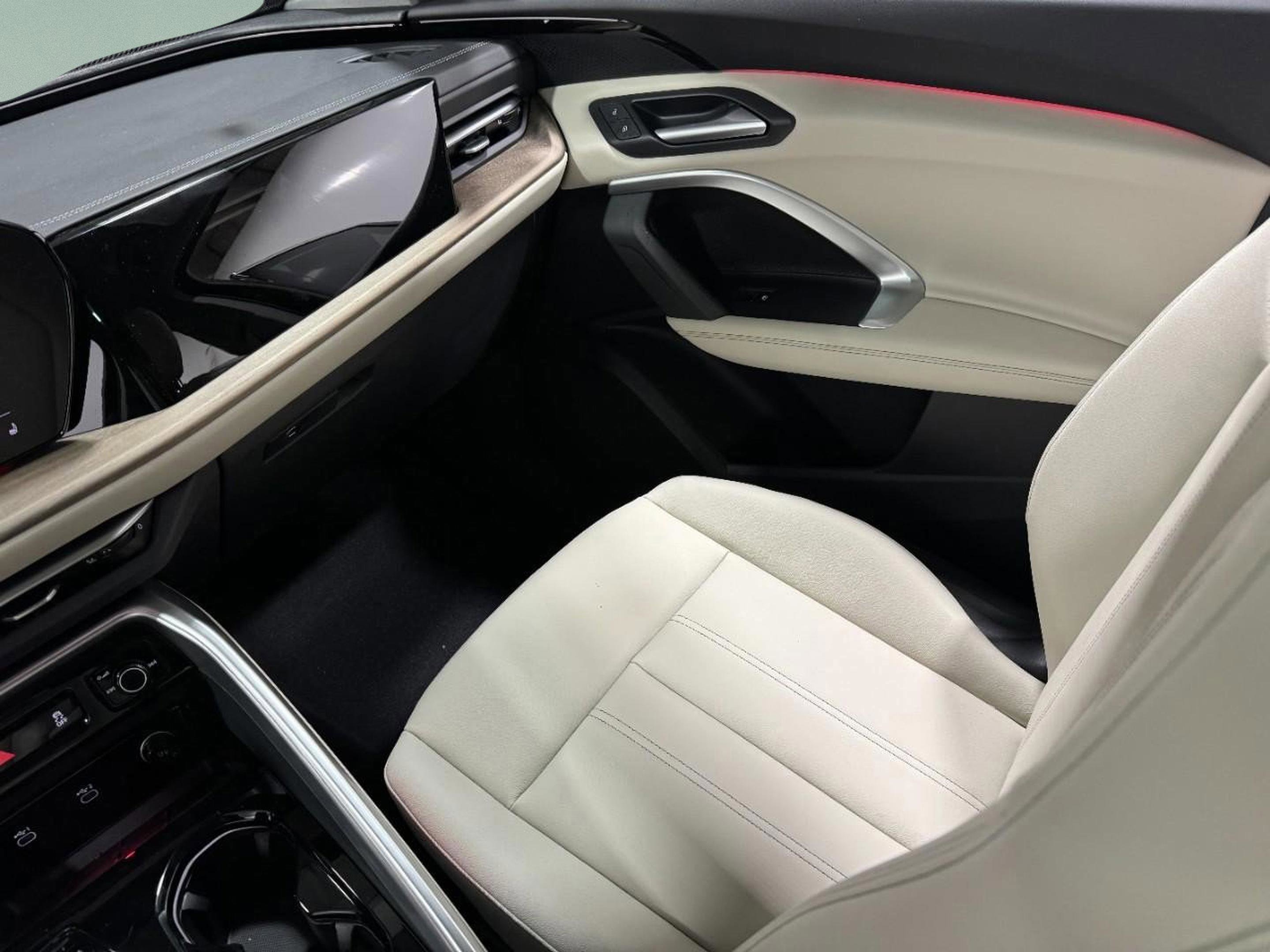 New 2025 Audi Q5 Premium image 14