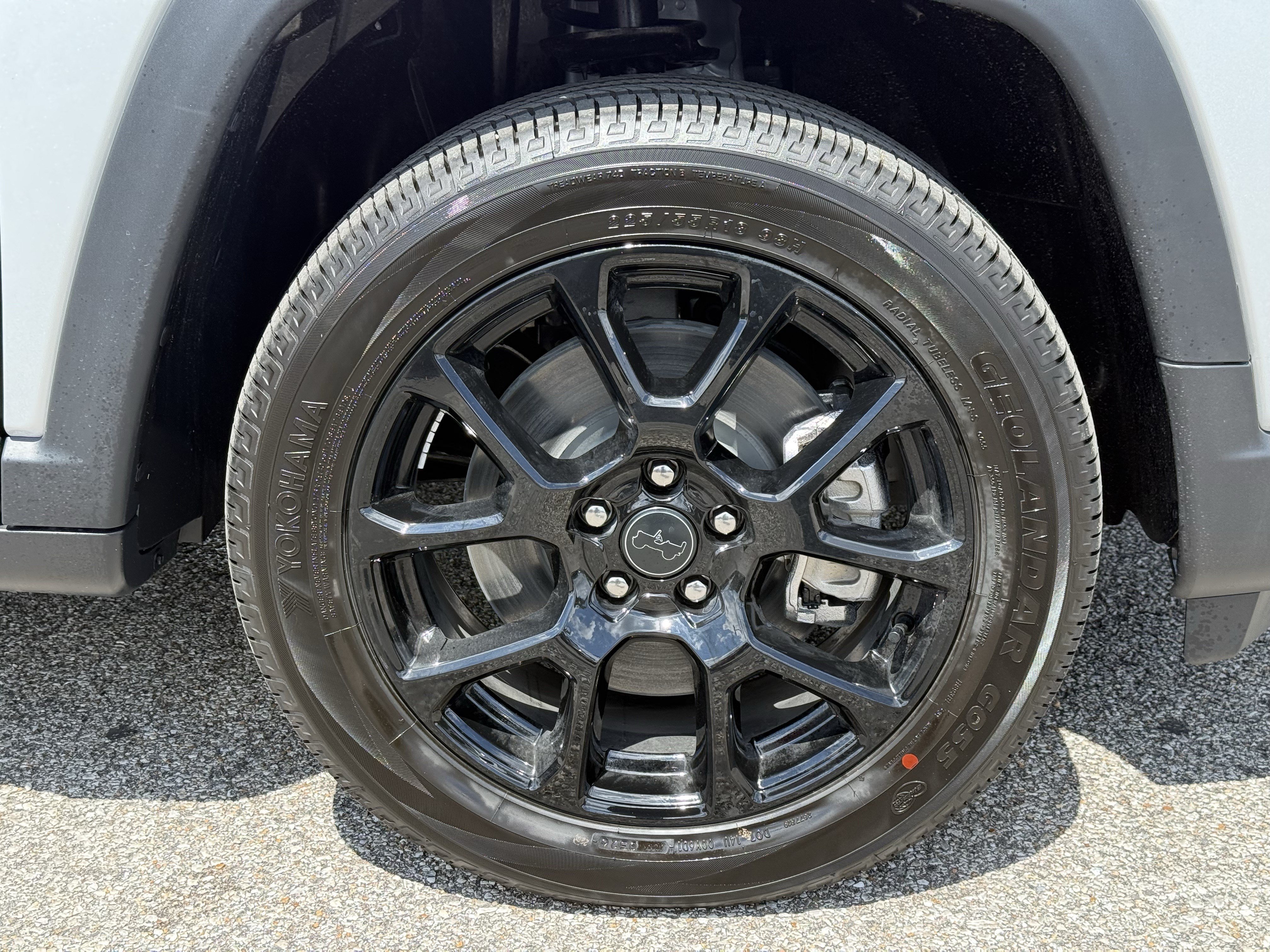 New 2026 Jeep Compass Latitude AWD/4WD image 13