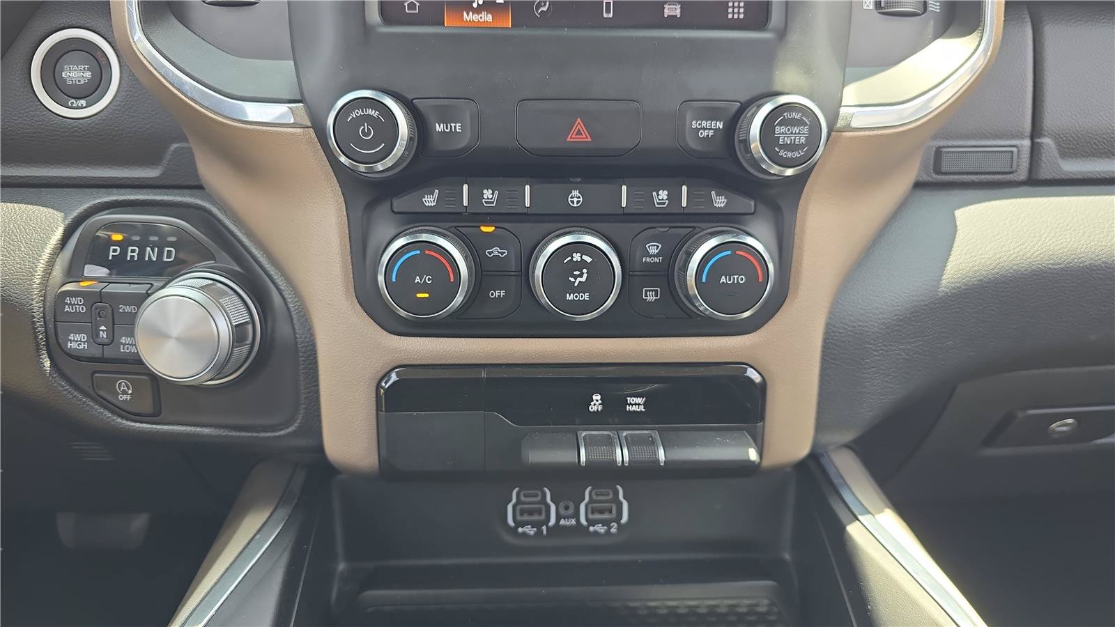 Used 2022 RAM 1500 Laramie AWD/4WD image 23