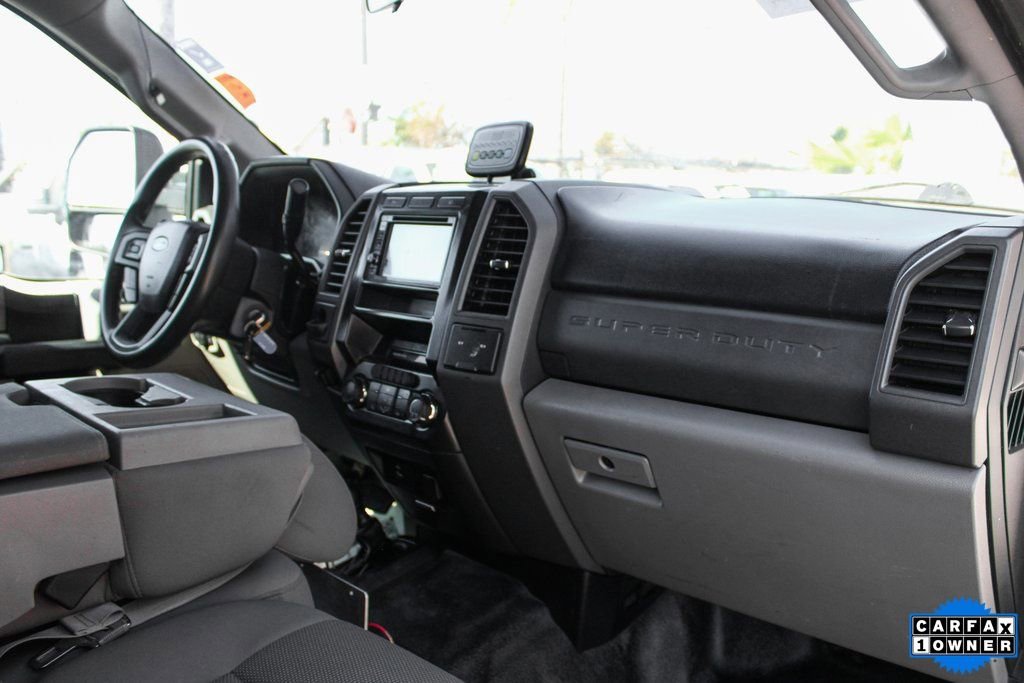 Used 2017 Ford F250 XL w/ Power Equipment Group image 38
