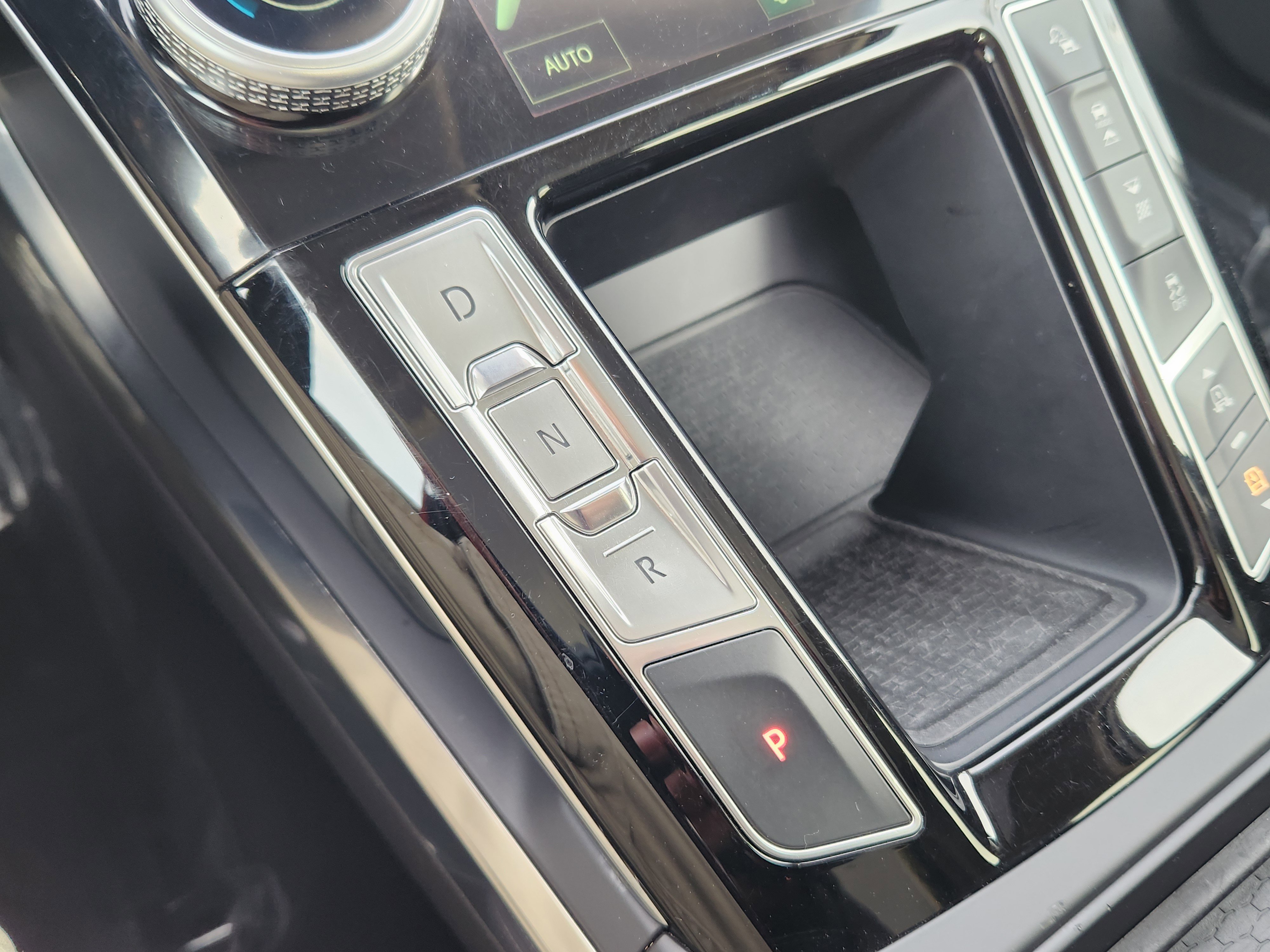 Used 2020 Jaguar I-PACE SE image 11