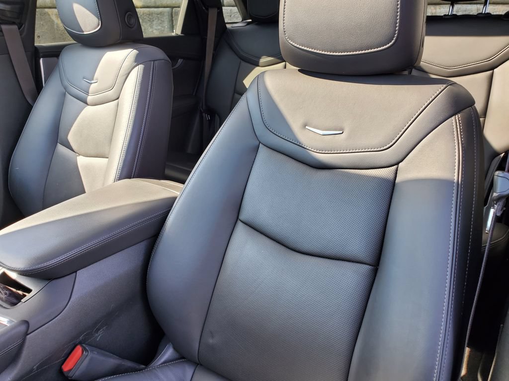 Used 2024 Cadillac XT5 Premium Luxury w/ LPO, Floor Liner Package AWD/4WD image 33