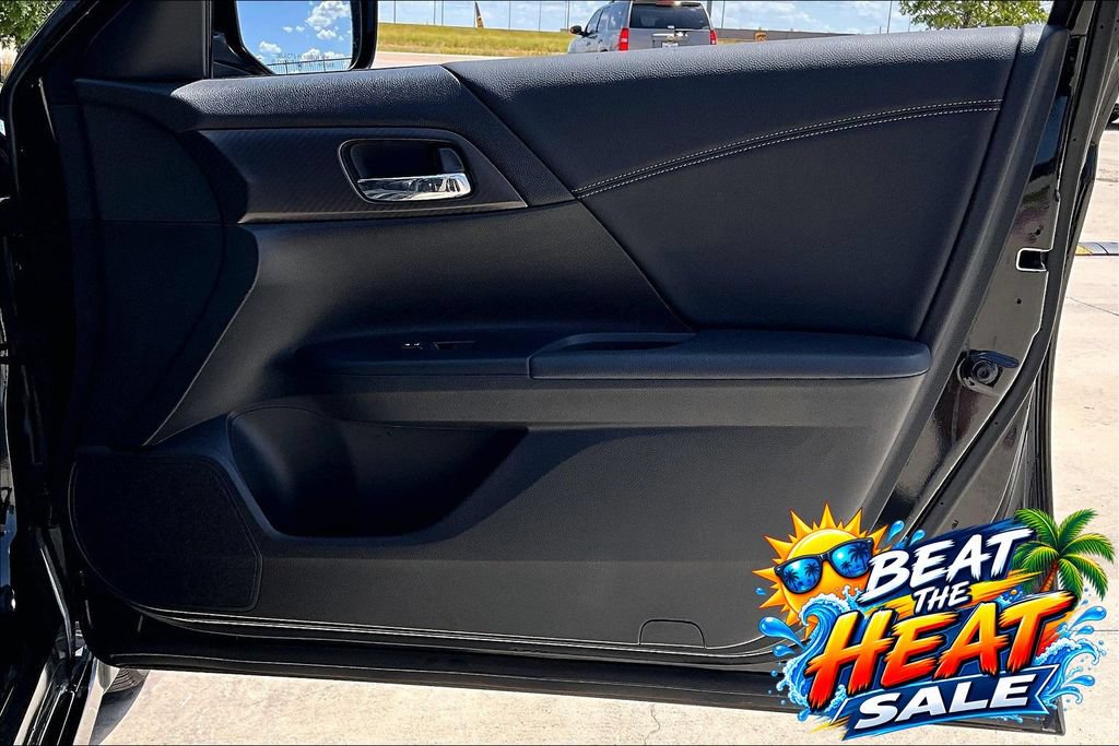Used 2017 Honda Accord Sport image 22