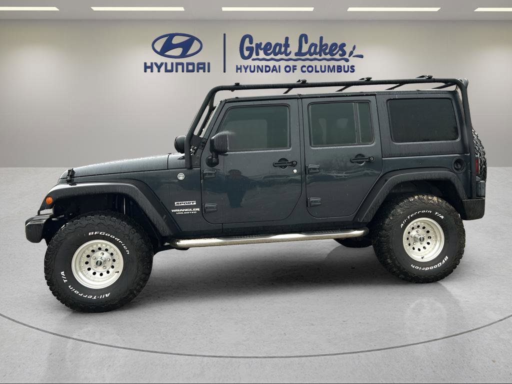 Used 2017 Jeep Wrangler Unlimited Sport AWD/4WD image 2