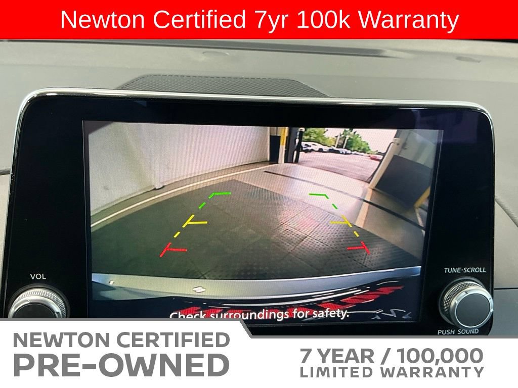 Used 2025 Nissan Altima 2.5 SV FWD image 9