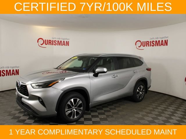 Used 2023 Toyota Highlander XLE AWD/4WD image 3
