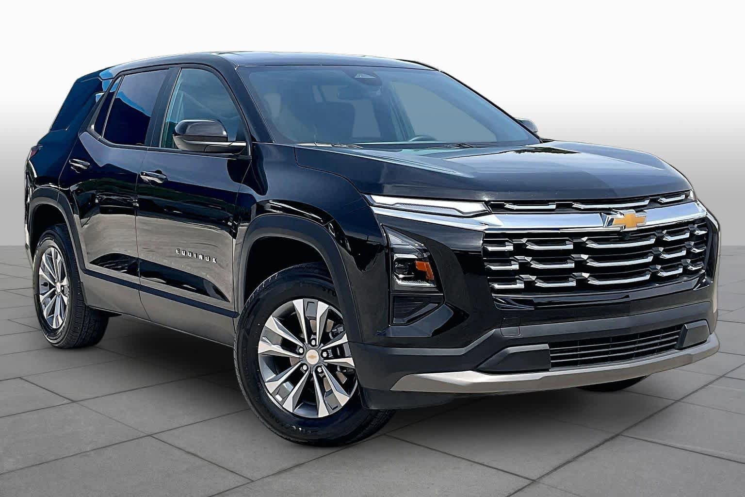 Used 2026 Chevrolet Equinox LT FWD image 3