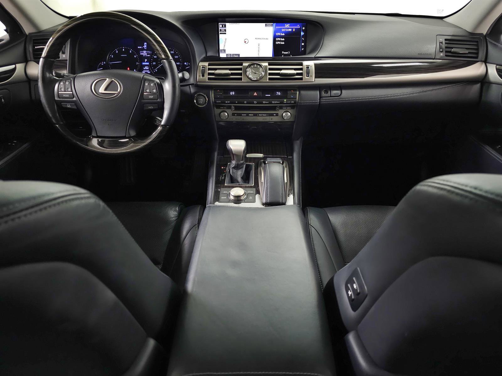 Used 2017 Lexus LS 460 AWD image 11