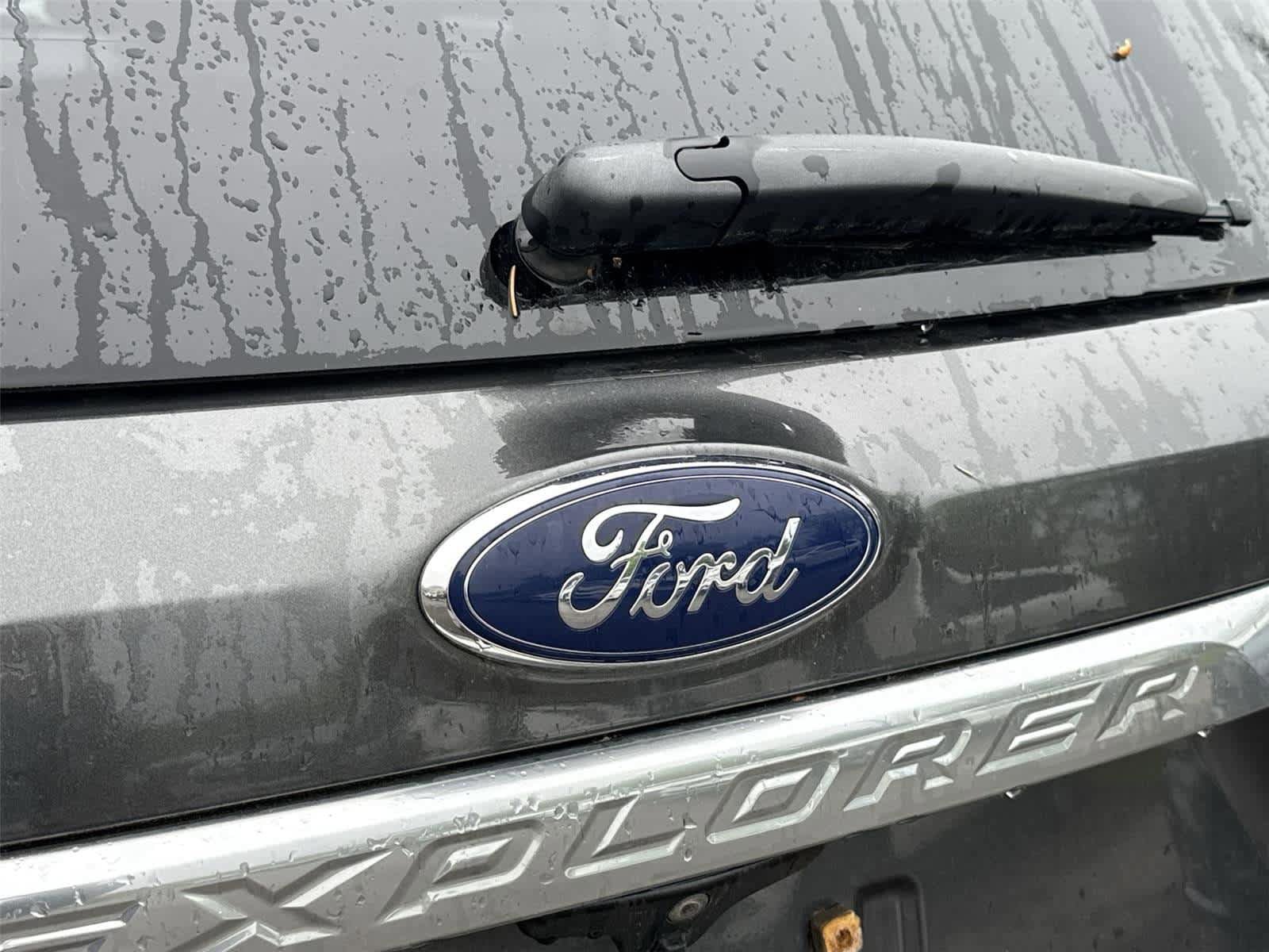 Used 2017 Ford Explorer Platinum AWD/4WD image 10