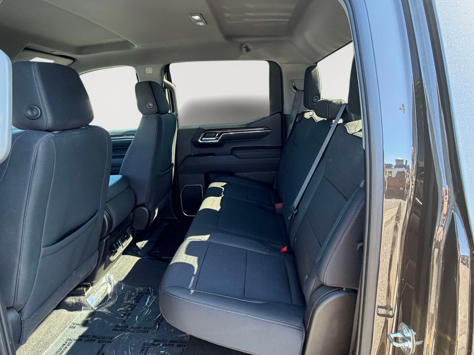 Used 2023 Chevrolet Silverado 1500 LT AWD/4WD image 24