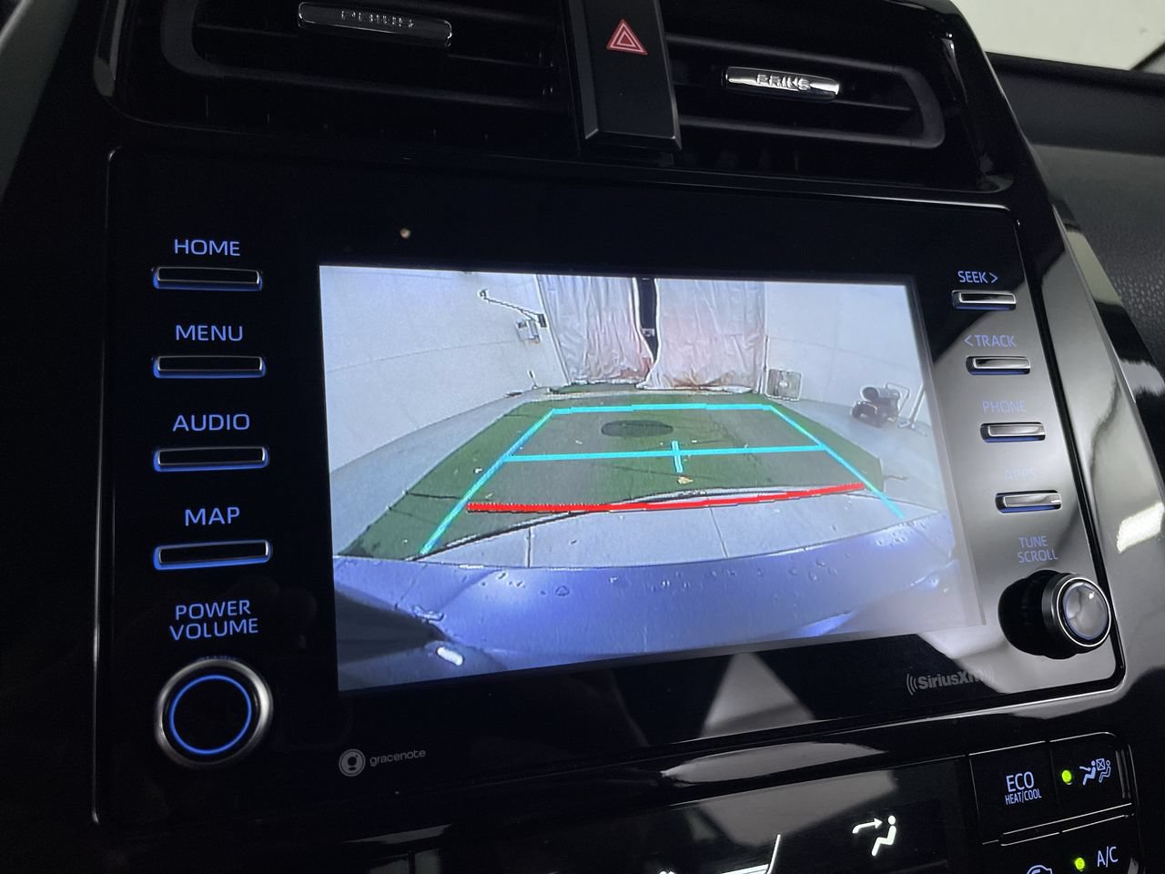 Used 2022 Toyota Prius LE FWD image 15