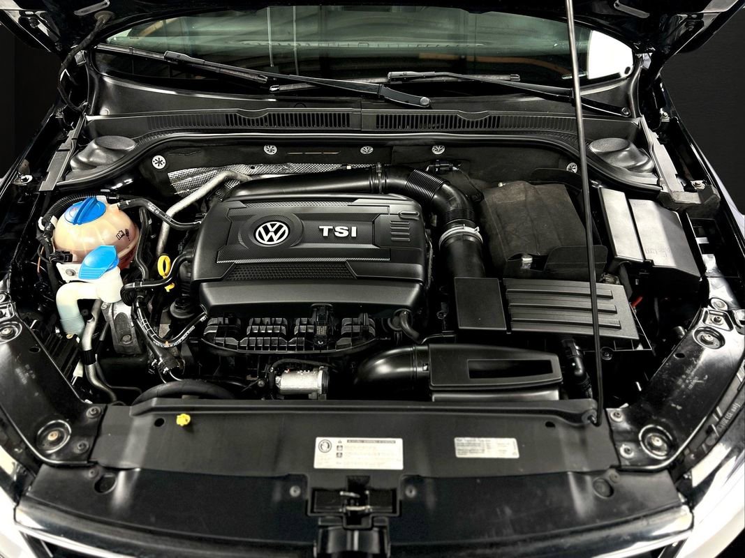 Used 2015 Volkswagen Jetta SE image 39