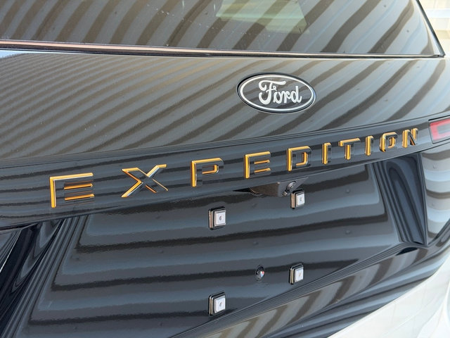 Certified 2025 Ford Expedition Tremor AWD/4WD image 5