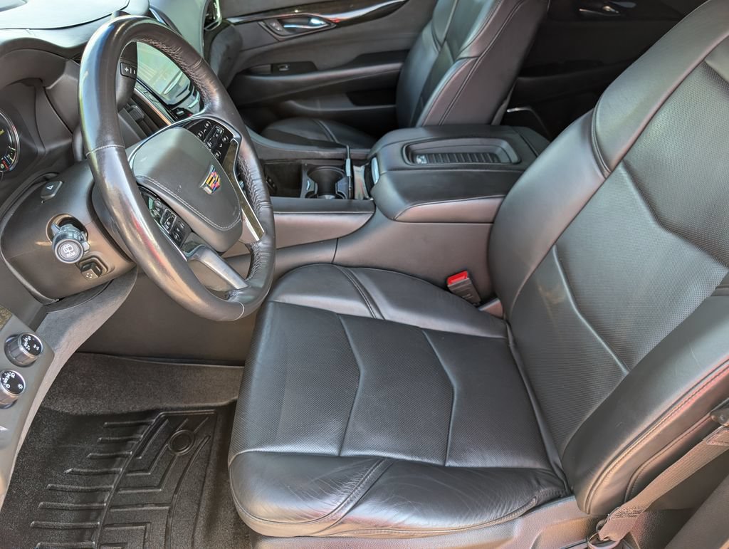 Used 2020 Cadillac Escalade Platinum AWD/4WD image 12