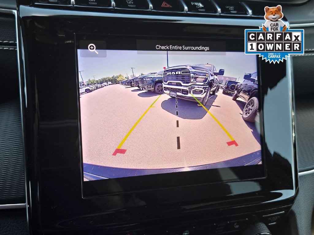 Used 2025 Jeep Grand Cherokee Altitude AWD/4WD image 16