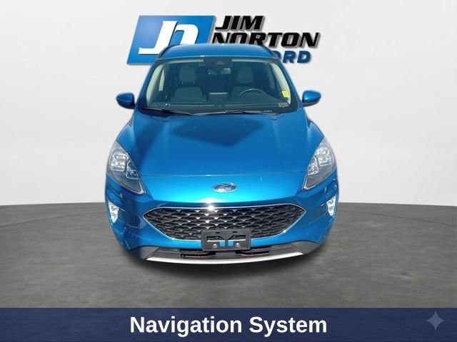 Used 2020 Ford Escape Titanium image 3