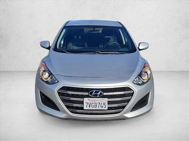 Used 2017 Hyundai Elantra GT FWD image 2