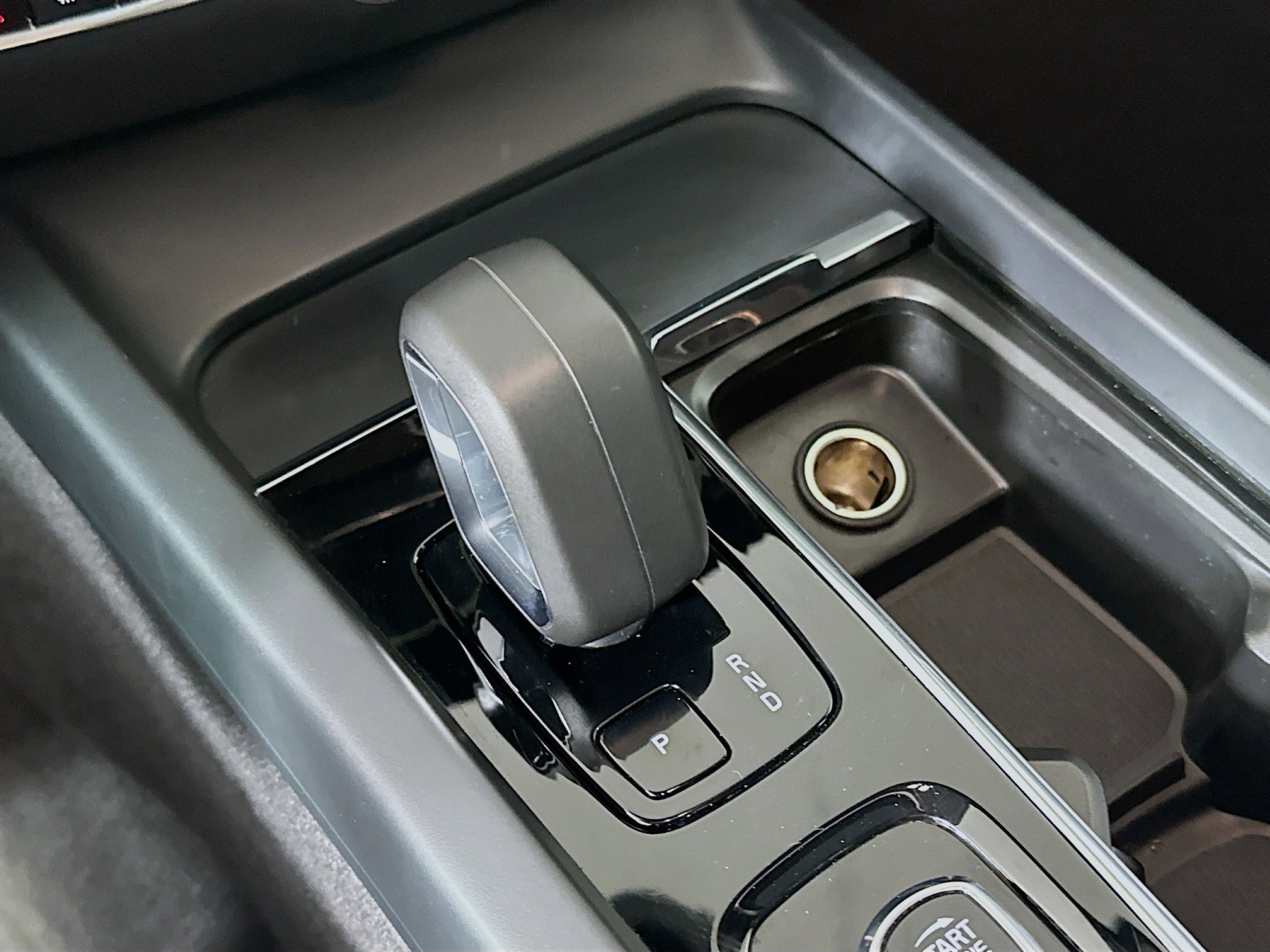 Used 2025 Volvo S60 B5 Core image 25