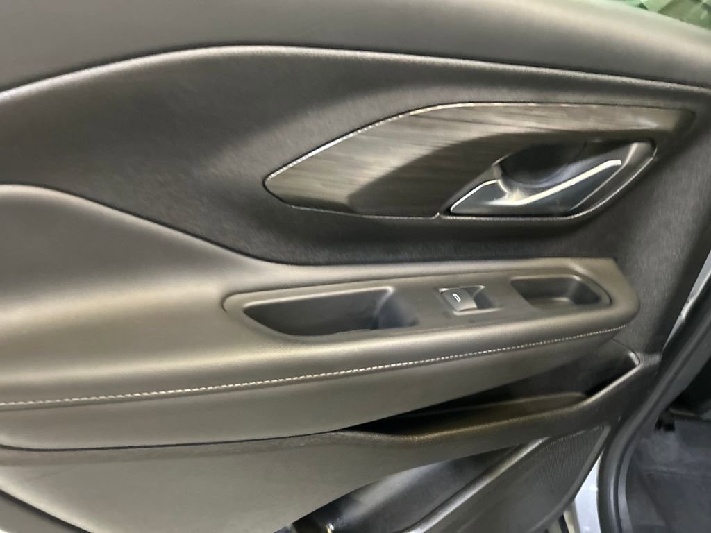 Used 2024 GMC Terrain SLT image 42