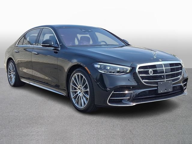 Used 2022 Mercedes-Benz S 500 4MATIC image 3