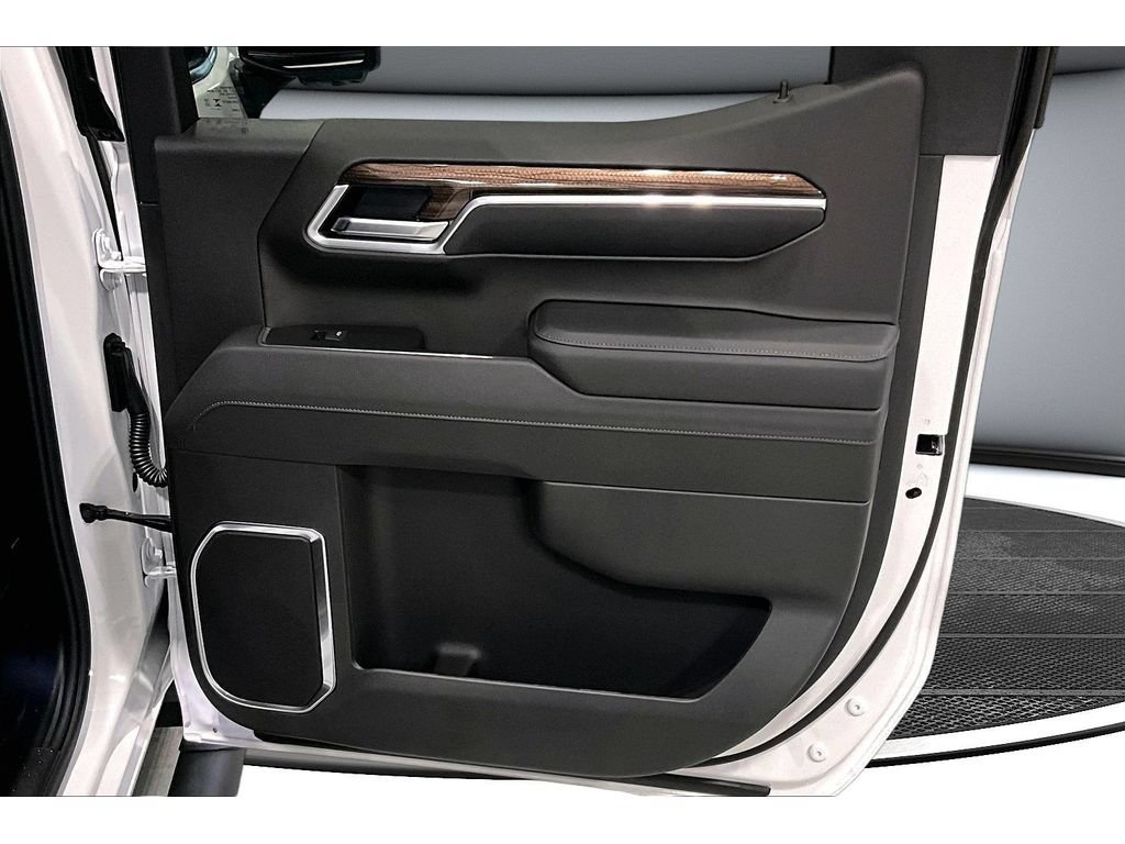 New 2026 Chevrolet Silverado 1500 RST w/ Redline Edition AWD/4WD image 46