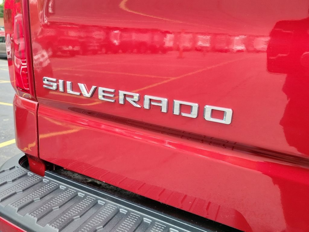 Used 2019 Chevrolet Silverado 1500 RST AWD/4WD image 8