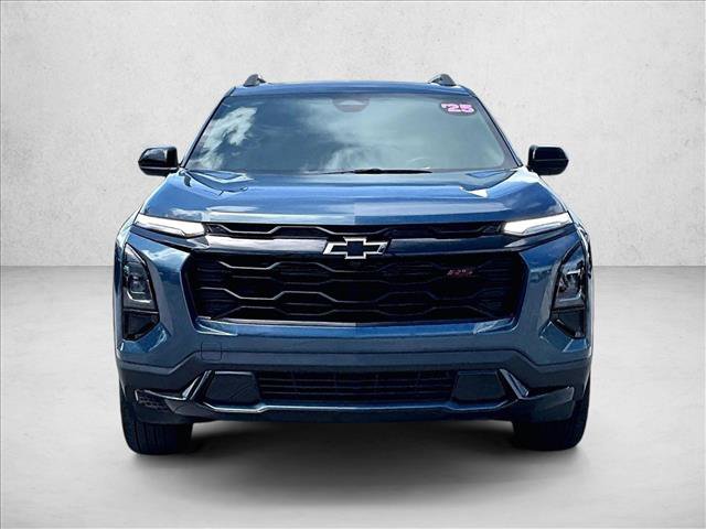 Used 2025 Chevrolet Equinox RS w/ Convenience Package III FWD image 3